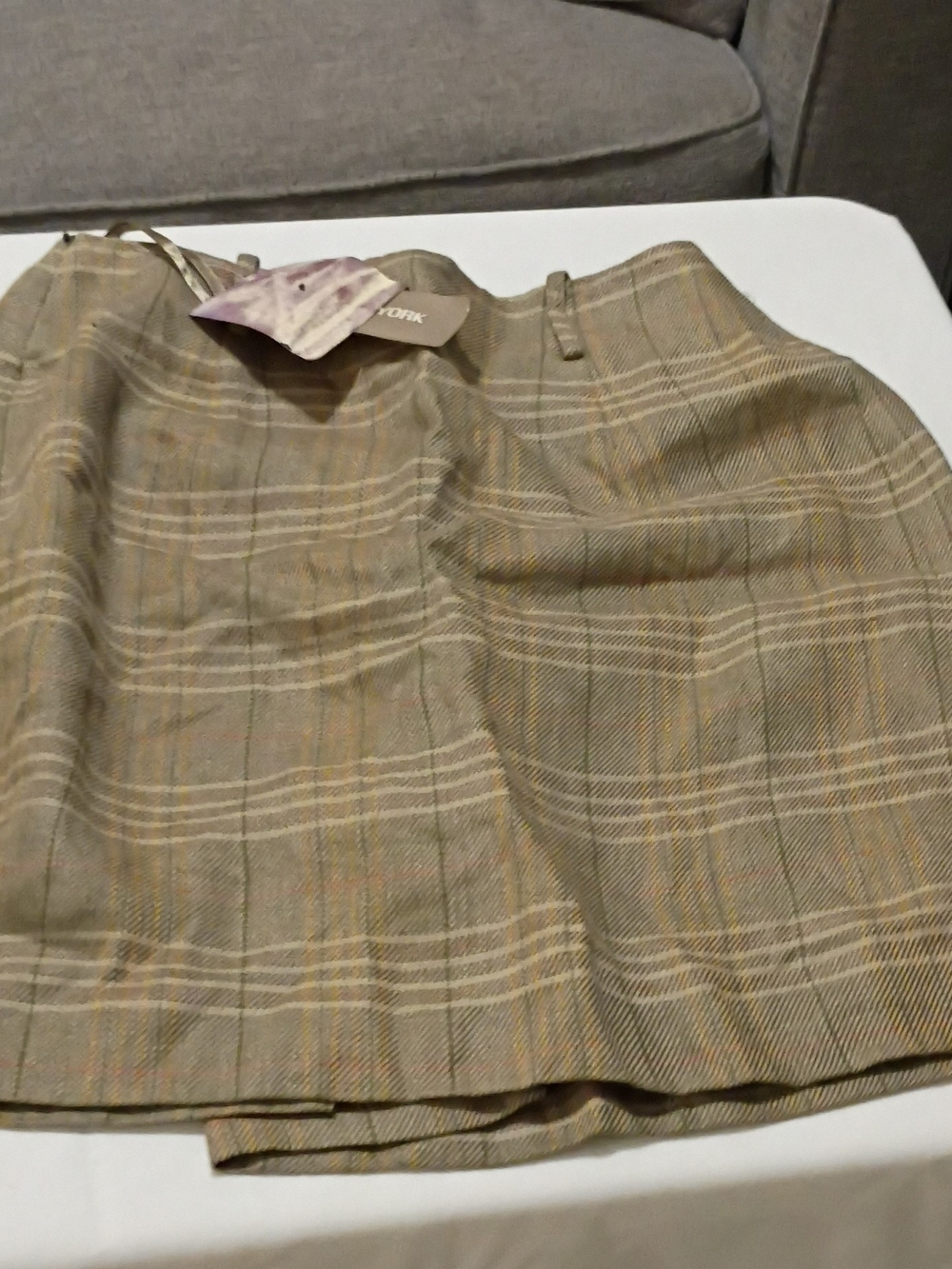 Jones New York Plaid Mini Skirt in Beige and Mustard Accents - Picture 4 of 5